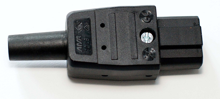 Zásuvka přístrojová